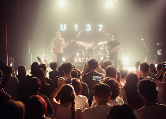 LiveTour-U137 @ 1
