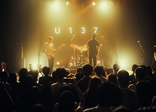 LiveTour-U137 @ 9