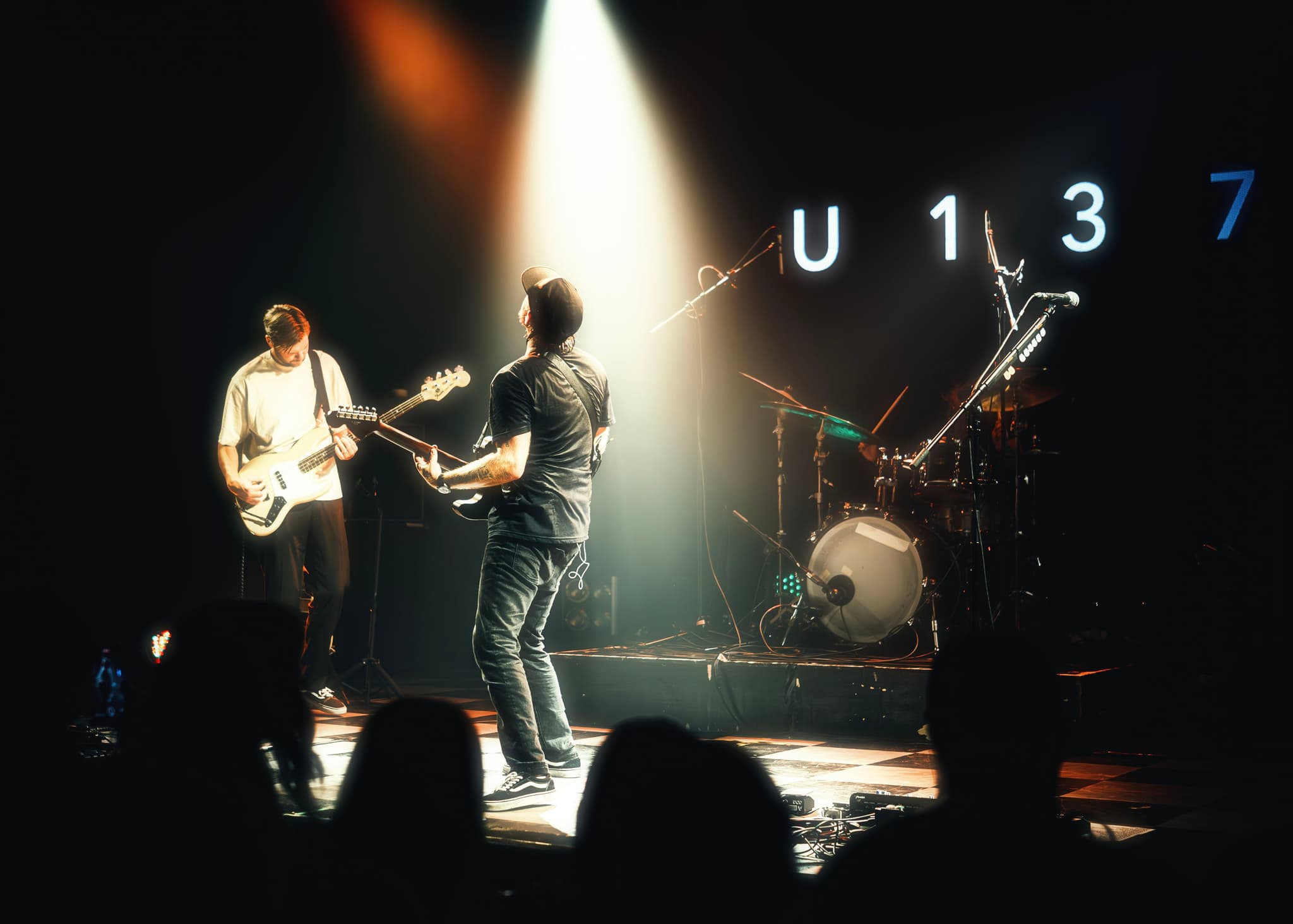 LiveTour-U137 @ 8